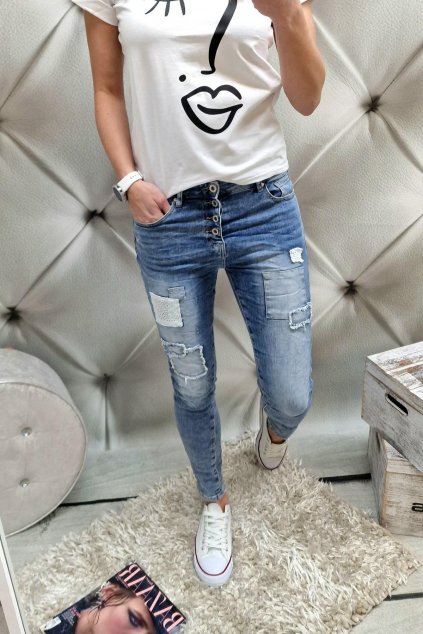 Trendy dámské jeansy baggy modré se záplatou