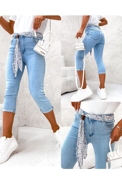Trendy dámské elastické jeansové 3/4 tříčtvrťáky světle modré větší velikosti