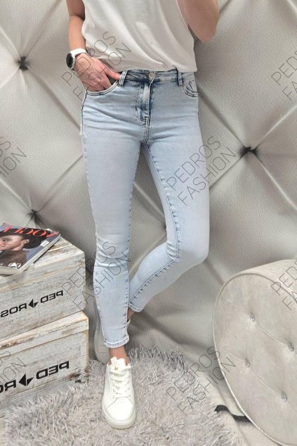 Trendy dámské elastické jeansy skiny světle modré netrhané
