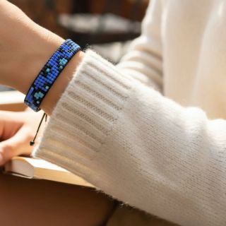 Máme nové fotky. Chtěli jsme zachytit to, jak naše šperky opravdu žijí – na ruce, na uších, v běžných chvílích. Tak, jak...