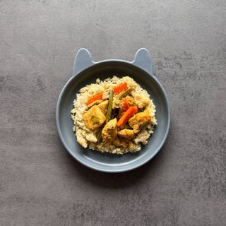 KURACIA ČÍNA SUROVINY NA MARINÁDU: • 500g kuracích pŕs • 4 strúčiky cesnaku • 2 ČL zemiakového / kukuričného škrobu • 2...