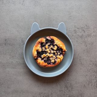 MORAVSKÉ KOLÁČE S KEFÍROM SUROVINY: • 250 g špaldovej polohrubej múky • 100 g celozrnnej pšeničnej múky • 1 balíček...