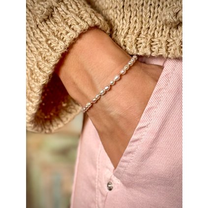 Náramek z říčních perel