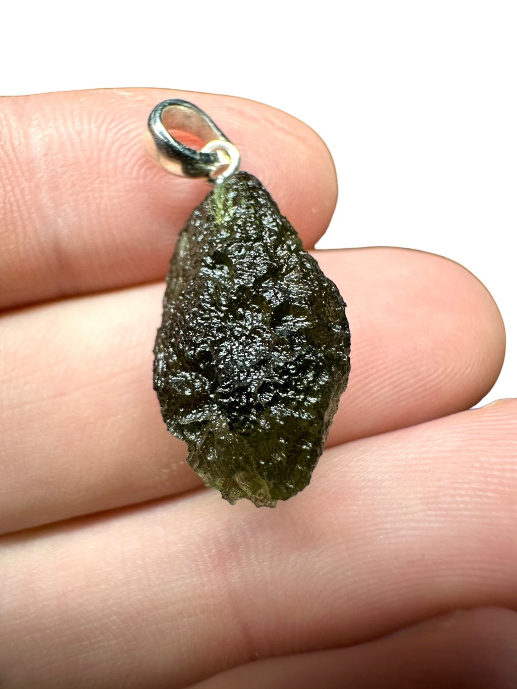 Stříbrný vltavínový přívěsek 2,8g