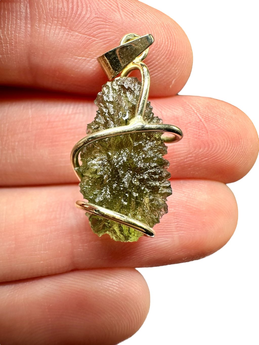 Zlatý vltavínový přívěsek 2,6g