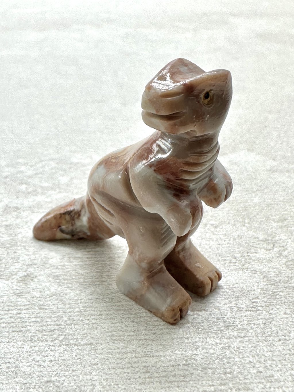 Tierchen aus Speckstein – Dinosaur