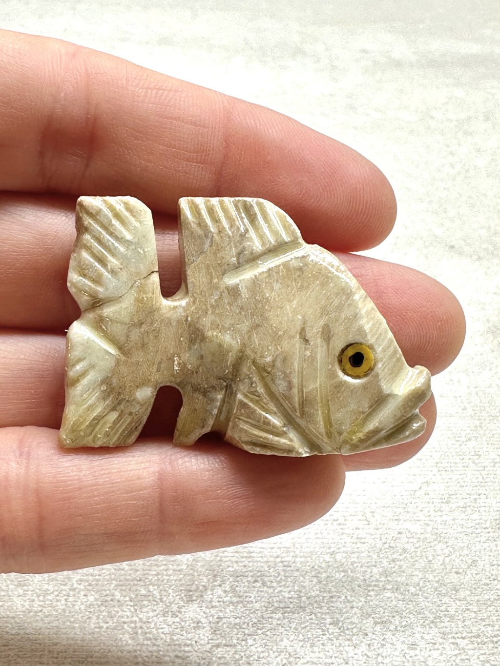 Tierchen aus Speckstein – Fischchen