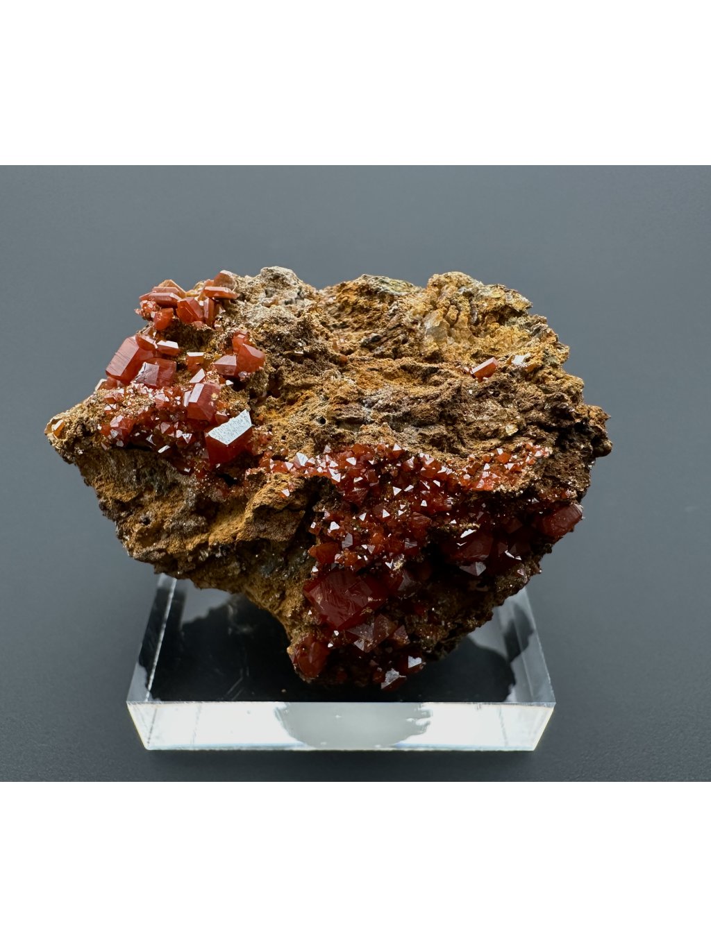 Wulfenite – Kuruktag Mountains – Xinjiang Uygur, China