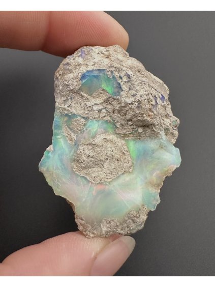 Precious opal – Welo, Ethiopia