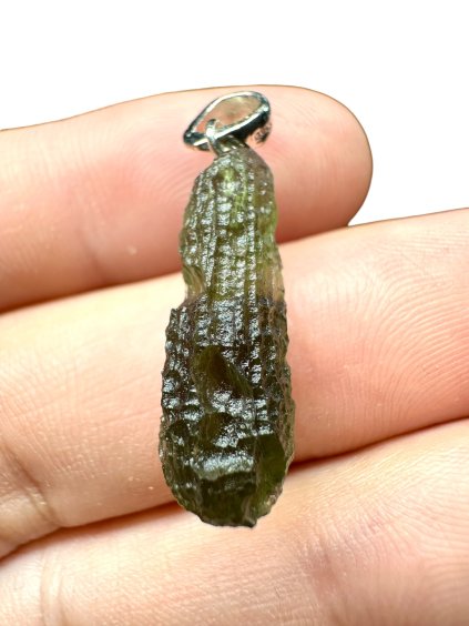 Stříbrný vltavínový přívěsek 1,9g