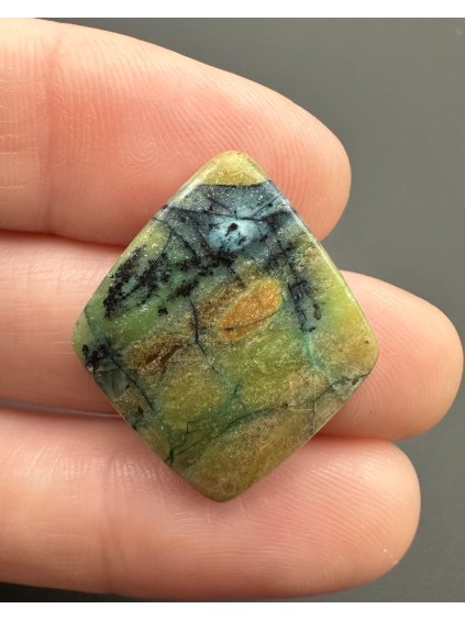 Versteinertes opalisiertes Holz mit natürlichem Kupfer – Westjava, Indonesien