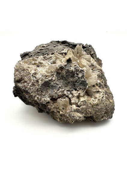 Harmotome, Calcite – Vanov v Usti nad Labem, CZ