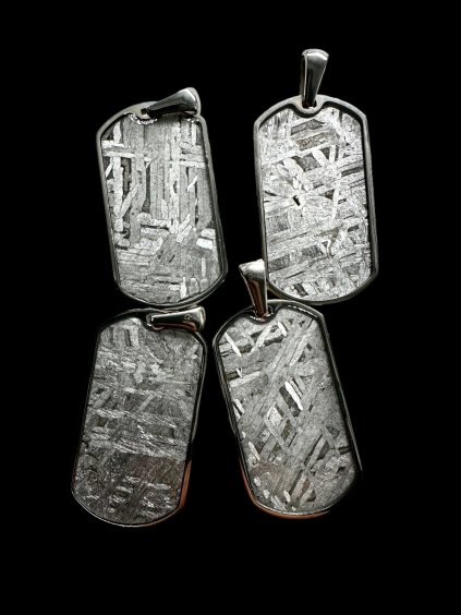 Aletai meteorite pendant – random piece