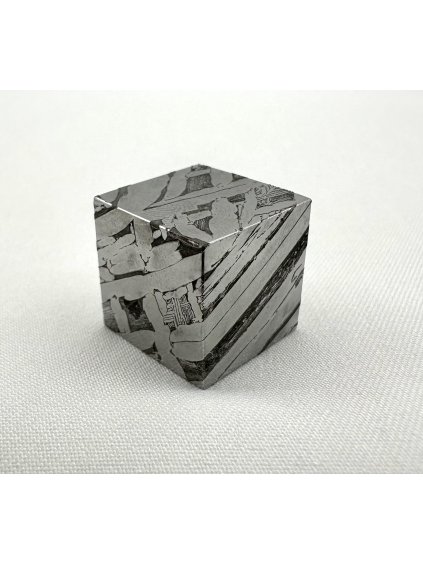 Meteorite Seymchan cube 28,1g – Magadan, Russia