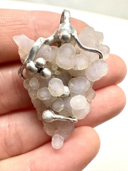 Grape chalcedony pendant