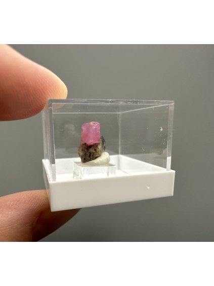 Spinel – Mahenge, Tanzánie