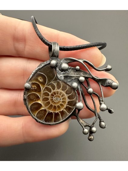 Pendant with ammonite