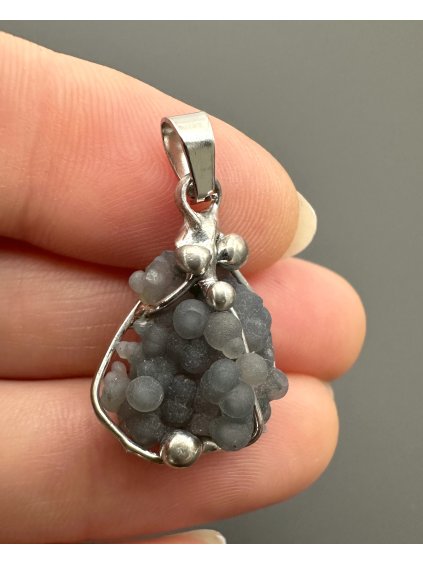 Grape chalcedony pendant