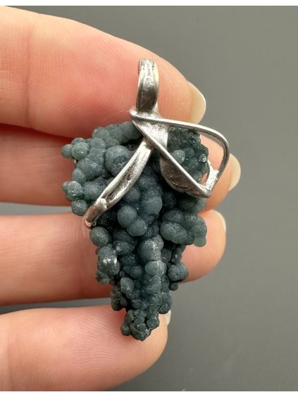 Grape chalcedony pendant