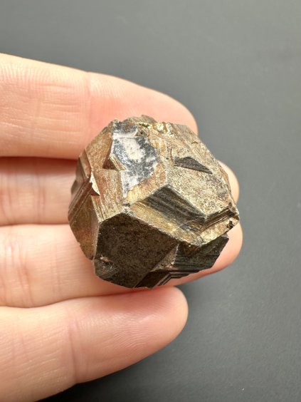 "Pyrite Iron Cross" – Pseudomorphosis of goethite after pyrite – Colombia