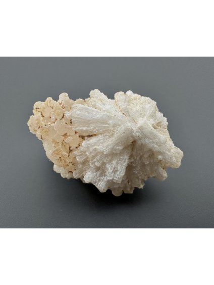 Natrolite – Ceske Hamry, CZ