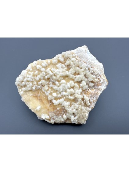 Dolomite, Calcite – Vsechlapy, CZ