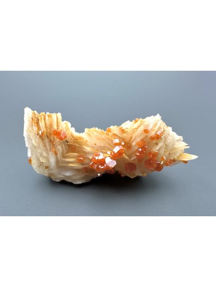 Vanadinite with baryte – Morocco