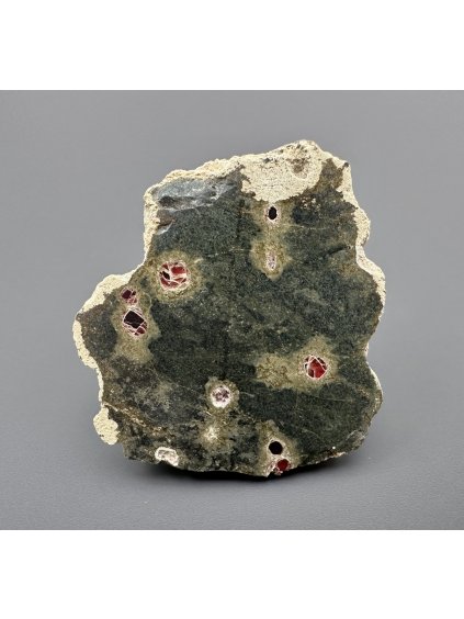 Garnet (Almandin) – Merunice, CZ