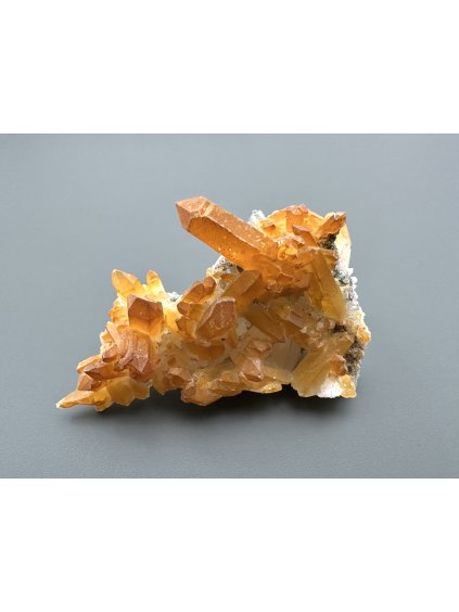 Crystal with limonite and chlorite – Santander, Colombia