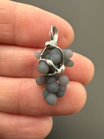 Traubenchalcedon Anhänger