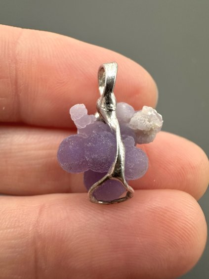 Grape chalcedony pendant