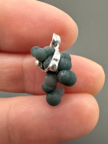 Grape chalcedony pendant