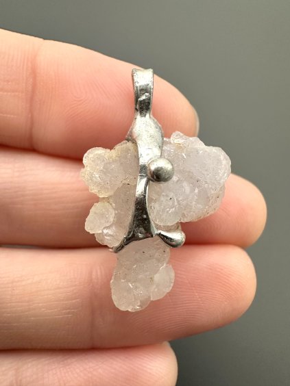 Grape chalcedony pendant