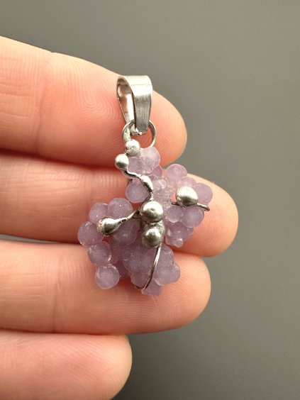 Traubenchalcedon Anhänger
