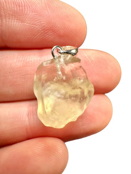 Silver pendant made of Libyan desert glass 2g