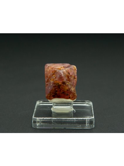 Spinel – Mogok, Myanmar