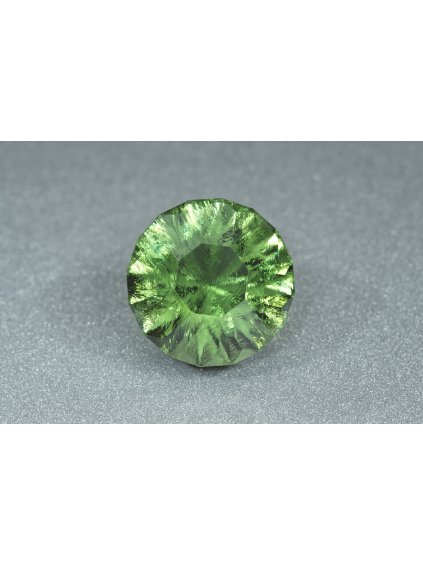 Faceted moldavite 19ct – TOP quality