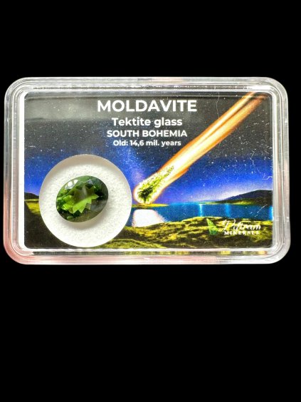 Facettierte Moldavit in der Box