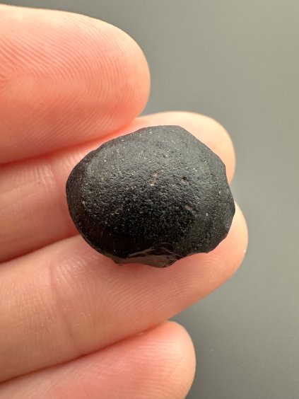 Australite "button" 2,3g – Kalgoorlie, Western Australia