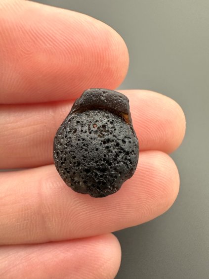 Australit "knoflík" 1,6g – Kalgoorlie, Západní Austrálie