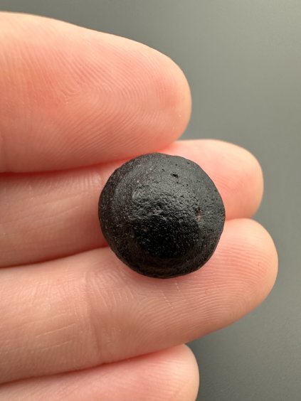 Australite "button" 1,6g – Kalgoorlie, Western Australia