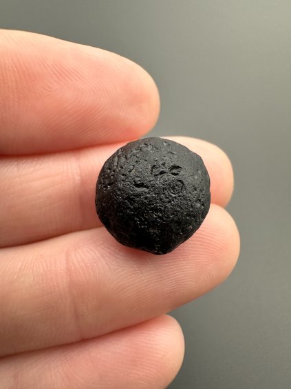 Australite "button" – Kalgoorlie, Western Australia
