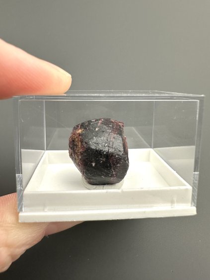 Garnet – China