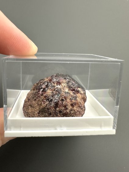 Garnet – China