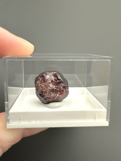 Garnet – China