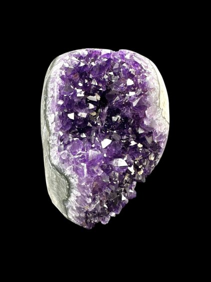 Amethyst geode (polished) – Uruguay