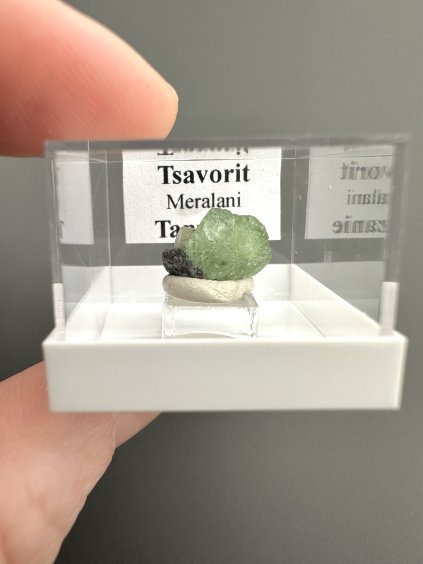 Tsavorite – Meralani, Tanzania