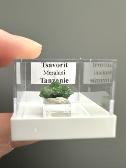 Tsavorite – Meralani, Tanzania