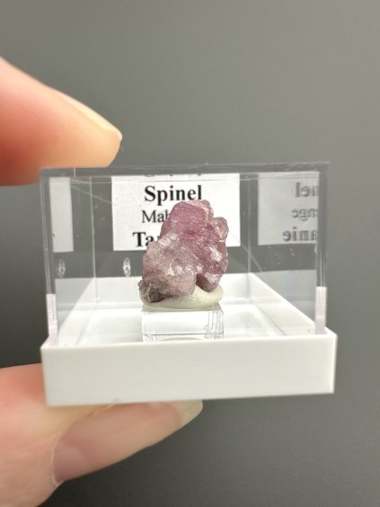 Spinell – Mahenge, Tansania