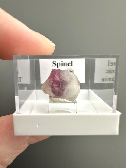 Spinell – Mahenge, Tansania